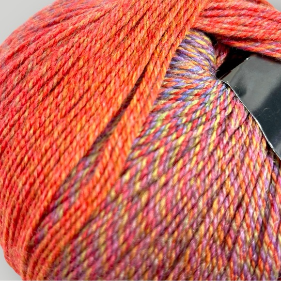 Painted Desert 100% Superwash Australian Wool, 437yds, Color #4 - Picture 4 of 4